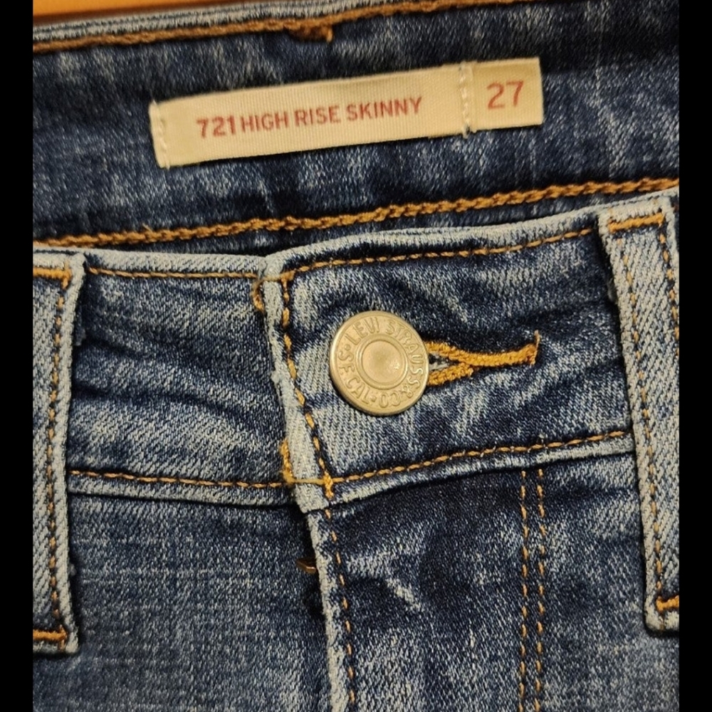 Levi's high rise skinny jeans - Picture 3 of 3